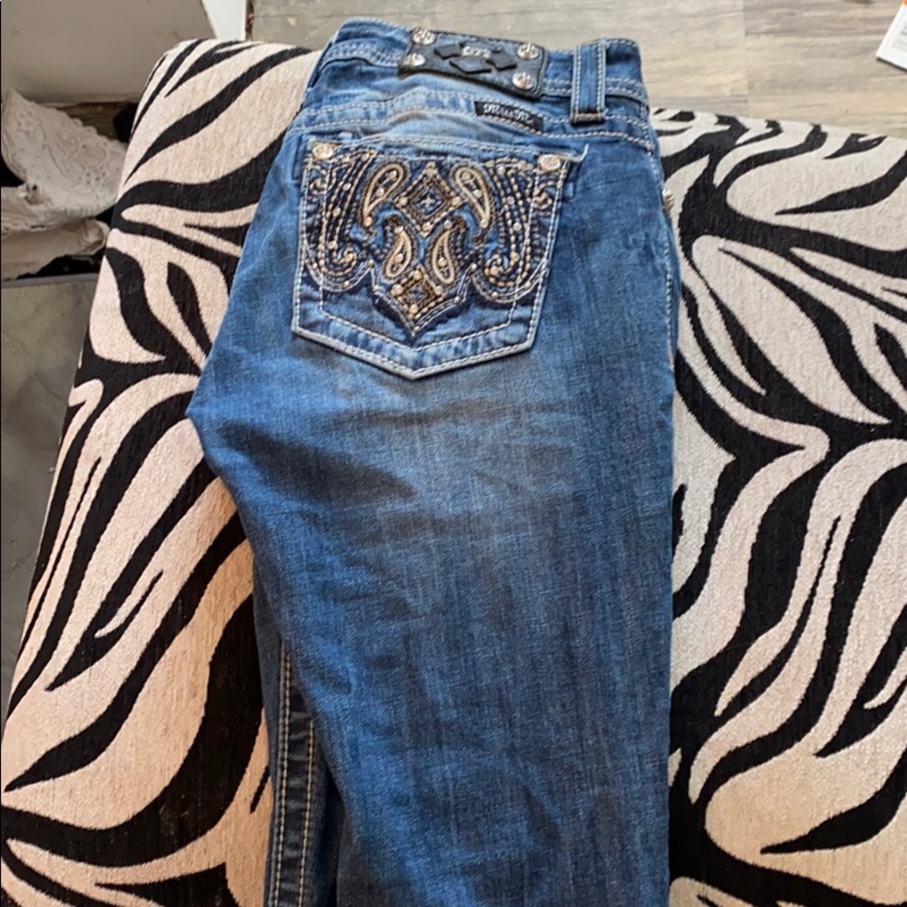 Jeans - Picture 1 of 3